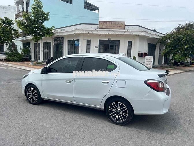 Mitsubishi Attrage 2022 Premium 1.2 CVT - 70000 km