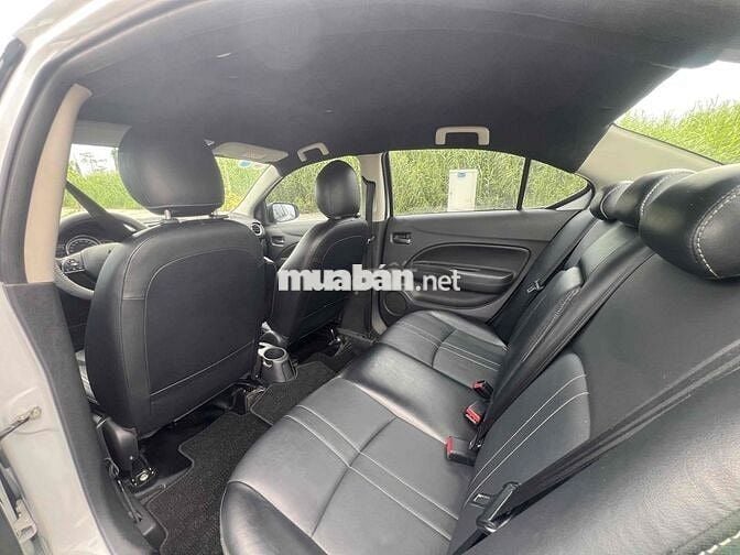 Mitsubishi Attrage 2022 Premium 1.2 CVT - 70000 km