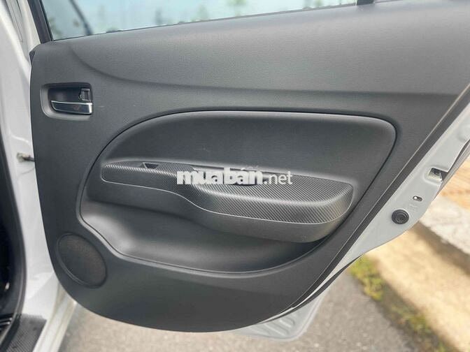 Mitsubishi Attrage 2022 Premium 1.2 CVT - 70000 km