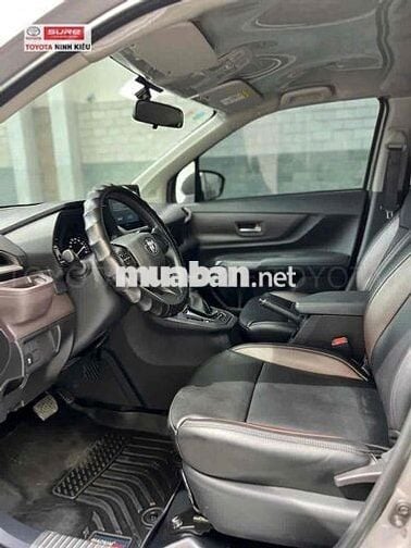 Toyota Avanza Premio 2023 CVT - 103000 km