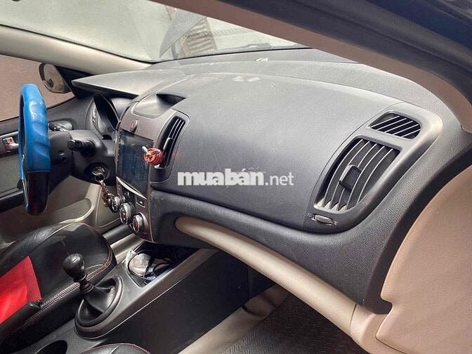 Kia Cerato e bộ đội cần bán nhanh đi công tác