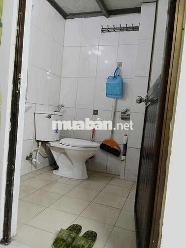 Phòng trọ diện tích sàn và tầng là 32m2 245 Định Công, Hoàng Mai.
