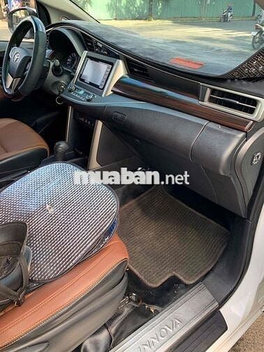 Toyota Innova 2018 - 120000 km