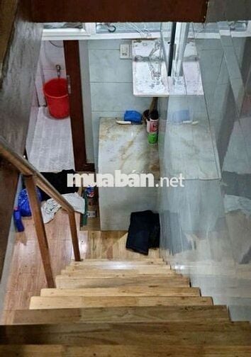 Nhà nc trệt 2 lầu 2pn 2vs huỳnh văn bán p11 Q phú nhuận