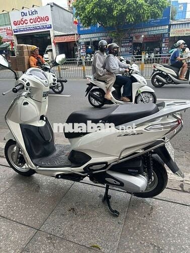Honda lead 4val 2023 mới 99% Bstp chính chủ