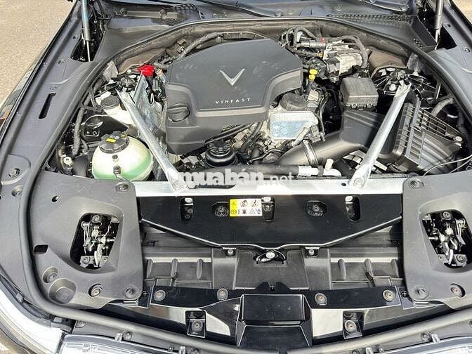 VinFast Lux A2.0 Plus 2.0 AT 2020 - 70000 km