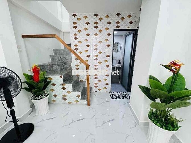 Nhà 4 tầng, 3PN, dtsd 80m2, hẻm 4m Thích Quảng Đức, nhỉnh 4 tỉ