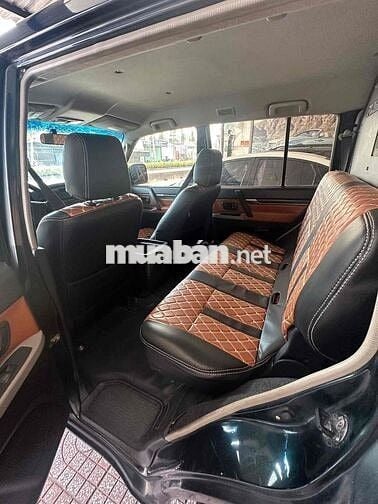Mitsubishi Pajero 20*** km
