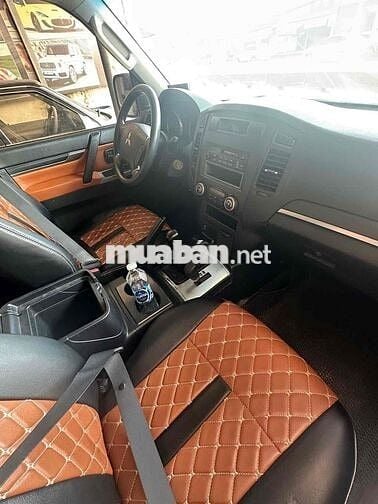 Mitsubishi Pajero 20*** km