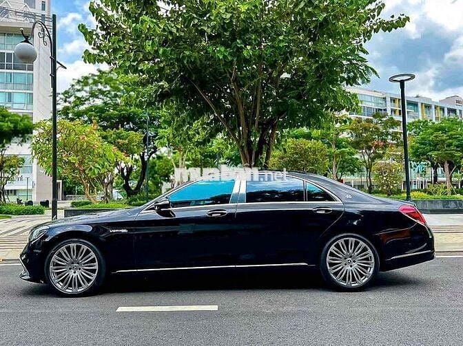 Mercedes Benz Maybach S500 2015