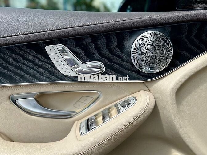 Mercedes Benz C300 AMG độ full C63 - 2019