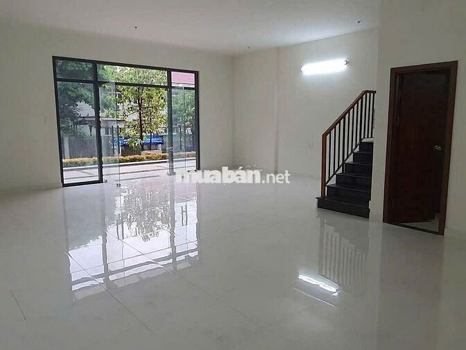Cho thuê shophouse KD Green River dt151 (1 trêt+1 lầu) ,cách Q5,10 2km