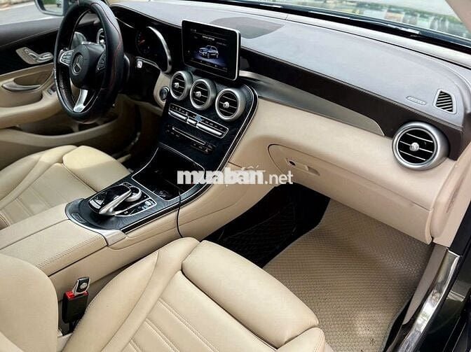 Mercedes Benz C300 AMG độ full C63 - 2019