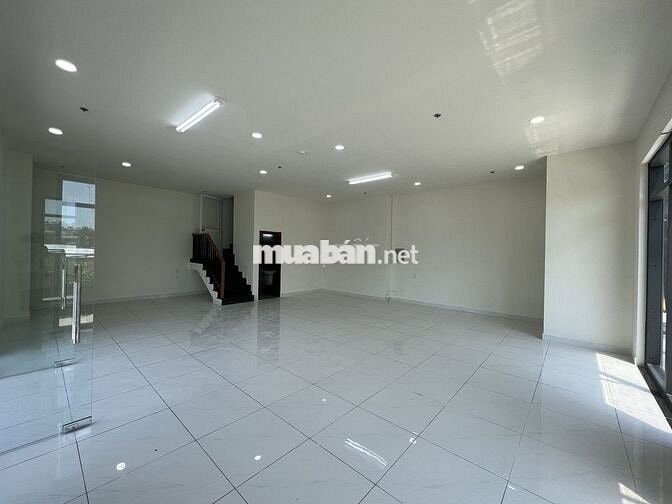 Cho thuê shophouse KD Green River dt151 (1 trêt+1 lầu) ,cách Q5,10 2km