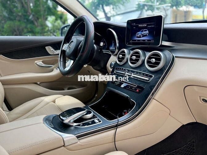 Mercedes Benz C300 AMG độ full C63 - 2019
