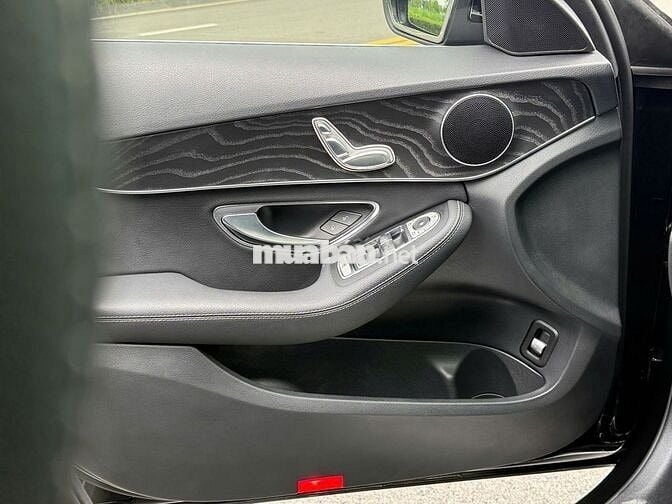 MERCEDES BENZ C200