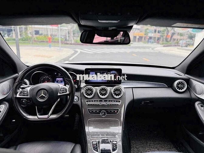 Mercedes Benz C300 AMG 2018