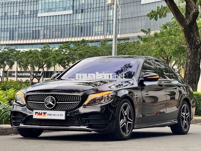Mercedes Benz C300 2020
