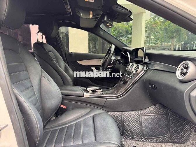Mercedes Benz C300 AMG 2018
