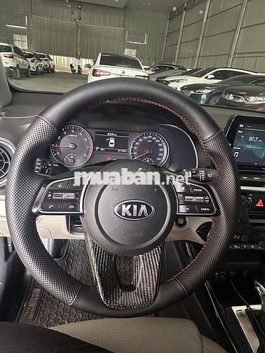 Kia Cerato 2019 1.6 AT Luxury - 15 km