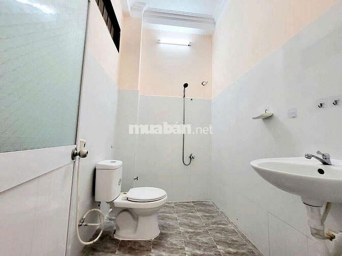 Nhà mặt tiền gần sân bay tiện mở Vp, kinh doanh đa ngành.
