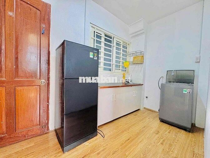 CHO THUÊ CĂN HỘ TÁCH BẾP CÓ BAN CÔNG GẦN VÒNG XOAY LĂNG CHA CẢ, Q. TB