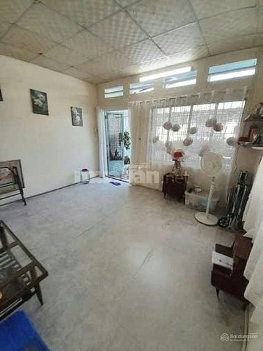 Nhà cho thuê MT đg Phong Phú, P11 Q8. Dt 4x17. Giá 18tr, vị trí KD
