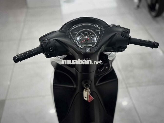 Vision 2023 Smarkey Lướt ( Hỗ trợ Trả GÓP )