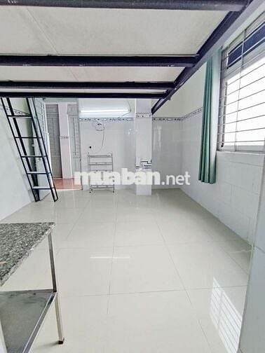 Phòng trọ Giá Rẻ 30M2 gác cao 2M ở được 4 Người