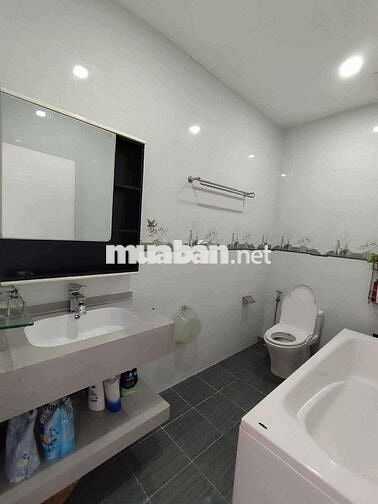 ☘️☘️NHÀ 3 TẦNG ĐẸP FULL NỘI THẤT KHU NAM VIỆT Á