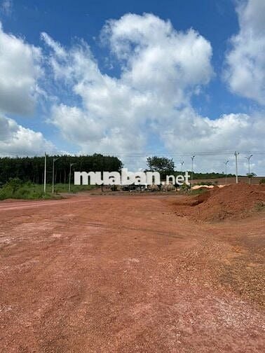 Đất mặt tiền đường xuyên tâm giá trị tương lai . giá rẻ