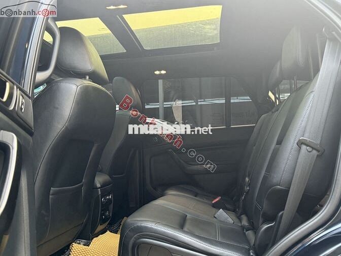 Xe Ford Everest Titanium 2.0L 4x4 AT 2020