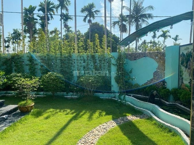 Bán đất tặng nhà 2 tàng lô góc 3 mặt thoáng