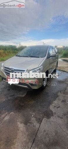 Xe Toyota Innova 2.0E 2014 - 270 Triệu