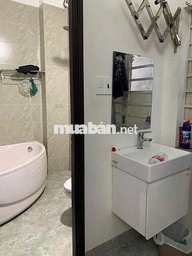 Cho thuê nhà gần chợ Hoà Xuân 3pn