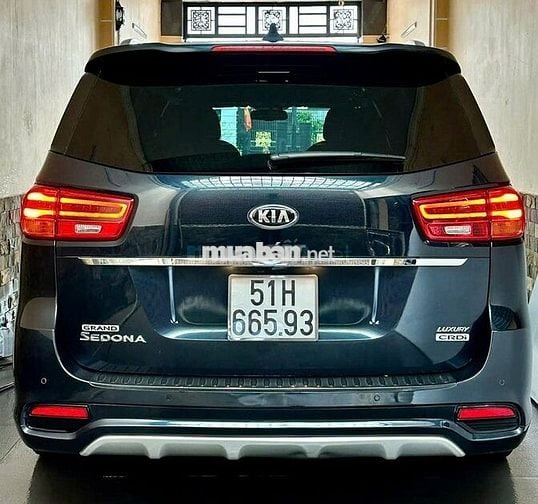 CHÍNH CHỦ BÁN: KIA SEDONA 2.2 máy dầu cao cấp nhất