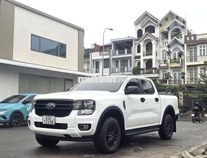Ford Ranger XLS 2.0L 4x2 AT 2023 - 28000km