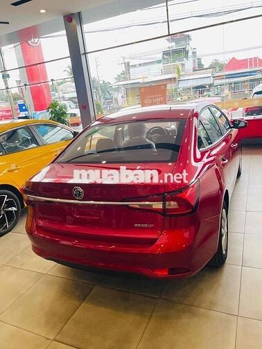 MG MG5 2025