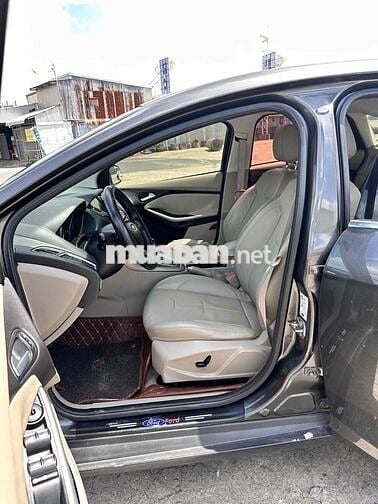 Ford Focus 2018 1.5L Ecoboost Titanium - 92000 km