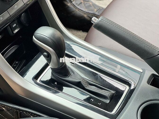 Xpander Cross 2021 AT - chuẩn 48.000km ful ls hãng