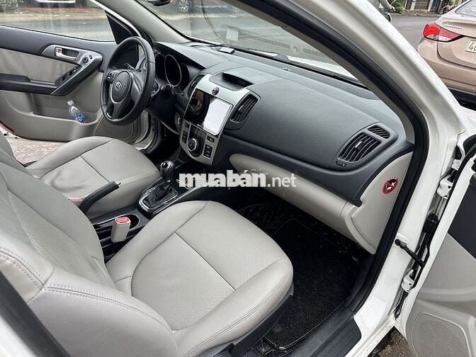 Kia Cerato 2012 1.6 AT - 111000 km