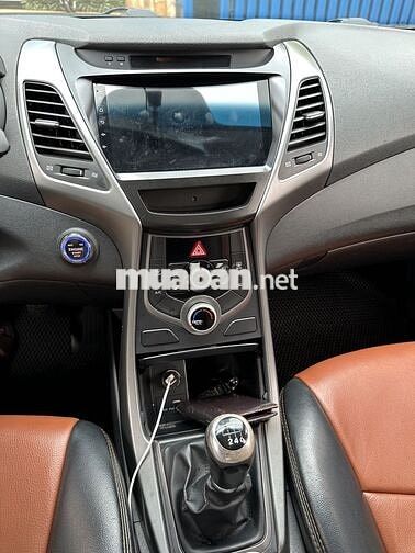 Hyundai Elantra 2015 1.6 MT - 112000 km