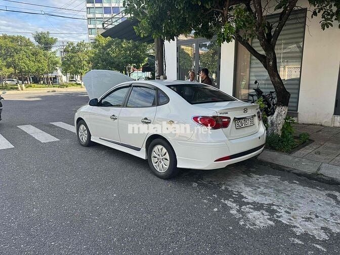 Hyundai Avante 2015 1.6 MT - 136896 km