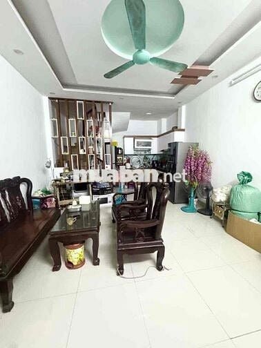 Cần bán nhà đẹp Xuân Đỉnh, gần chợ, trường học, sát Công Viên 43m*5T