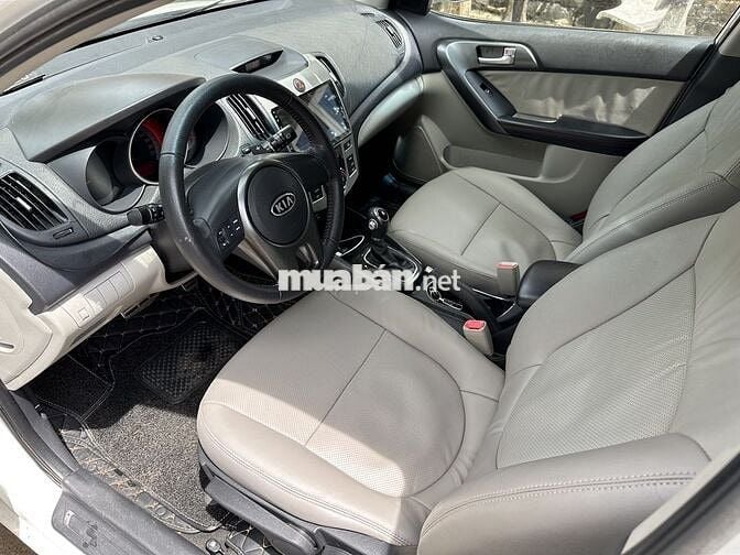 Kia Cerato 2012 1.6 AT - 111000 km