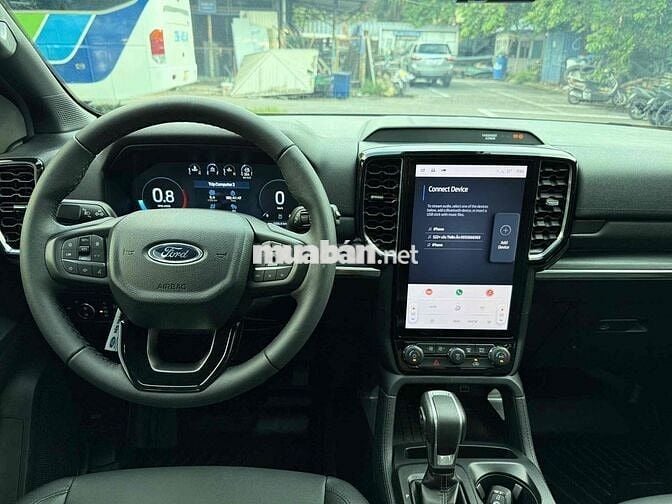 Ford Everest 2024 Titanium 2.0L 4x2 AT - 10000 km