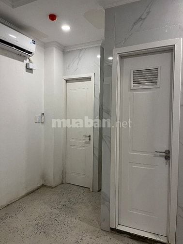 Cho thuê KS (1 hầm 6 lầu 17PN 17WC) 
