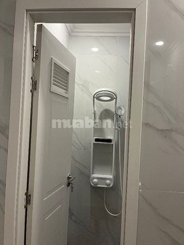 Cho thuê KS (1 hầm 6 lầu 17PN 17WC) 