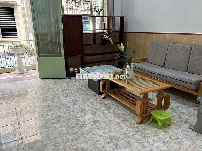 Cho thuê nhà HBG Tôn Thất Đạm, P.Bến Nghé, Quận 1