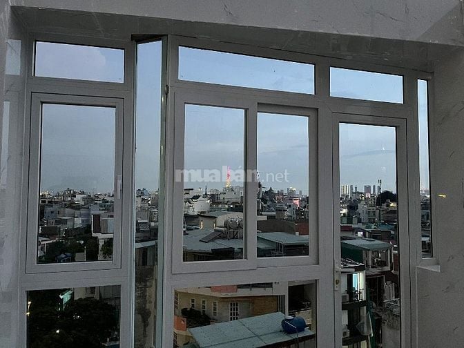 Cho thuê KS (1 hầm 6 lầu 17PN 17WC) 